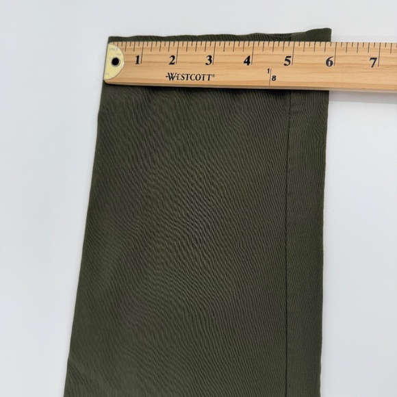 Chicos Pants Women 6 Green Pull On Stretch Ankle Nylon Blend Pockets Tech Office - Picture 10 of 11